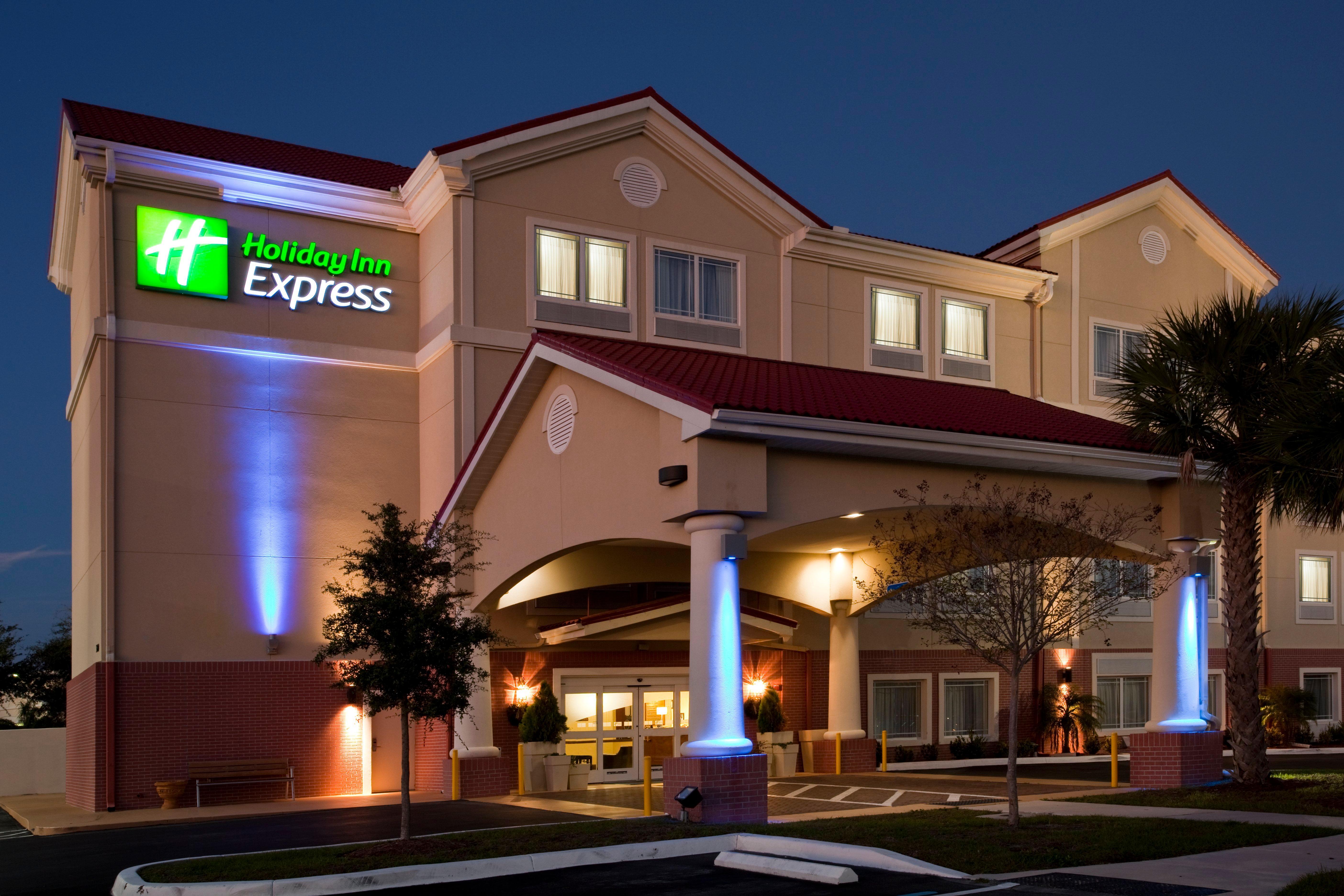 Holiday Inn Express Venice By Ihg Venice Gardens Exteriör bild